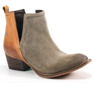 Diba True Two-Tone Ankle Leather Suede Boots Stop By size 9.5